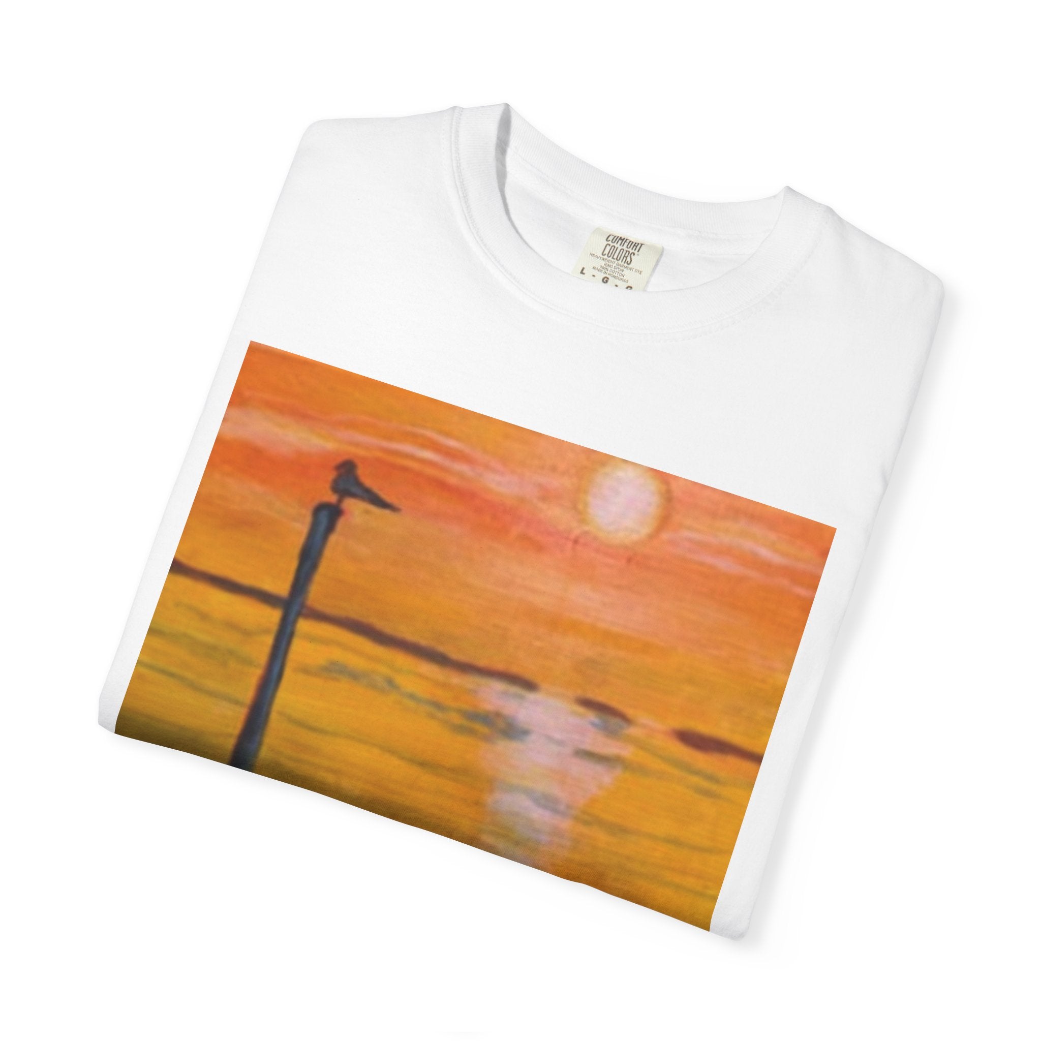 Sunset Seagull T-Shirt – Coastal Sunrise Beach Art Tee