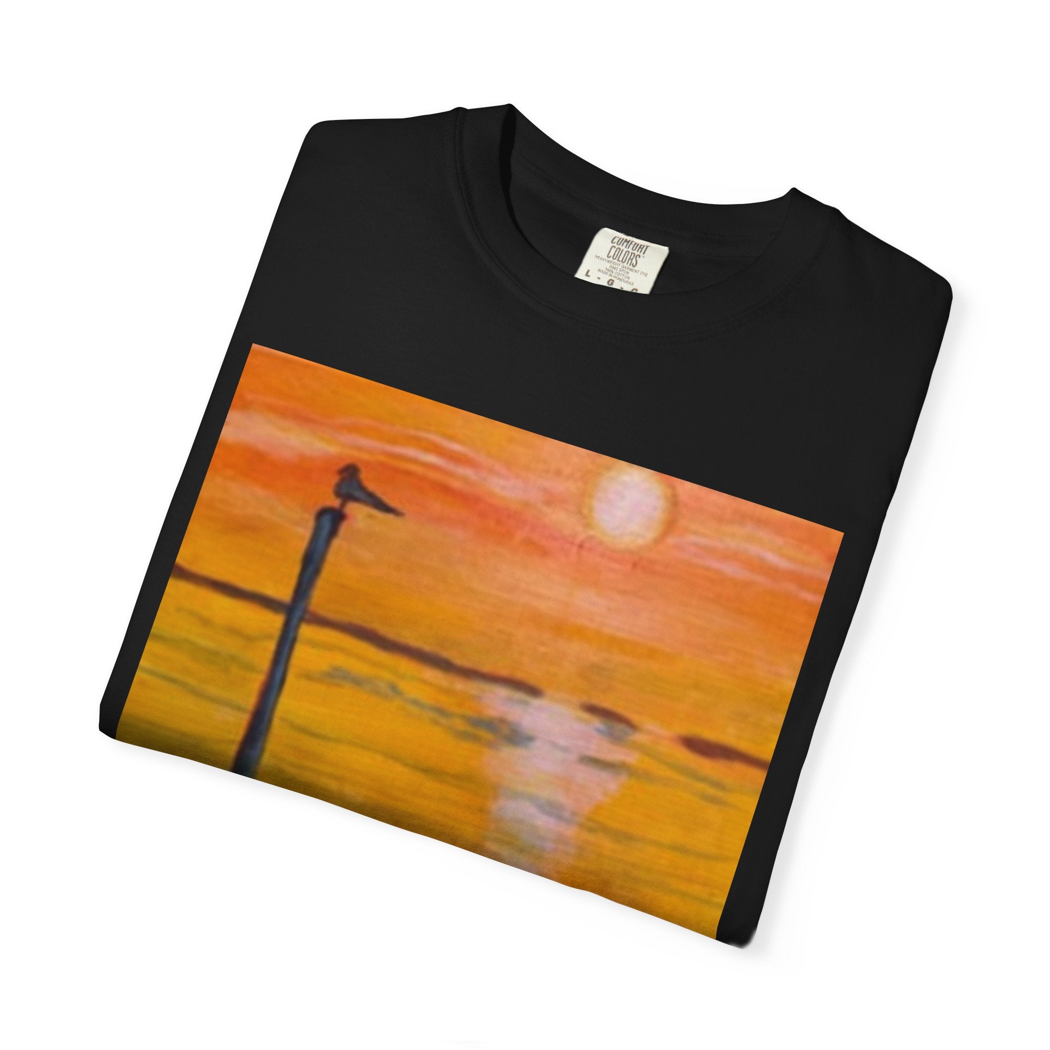 Sunset Seagull T-Shirt – Coastal Sunrise Beach Art Tee