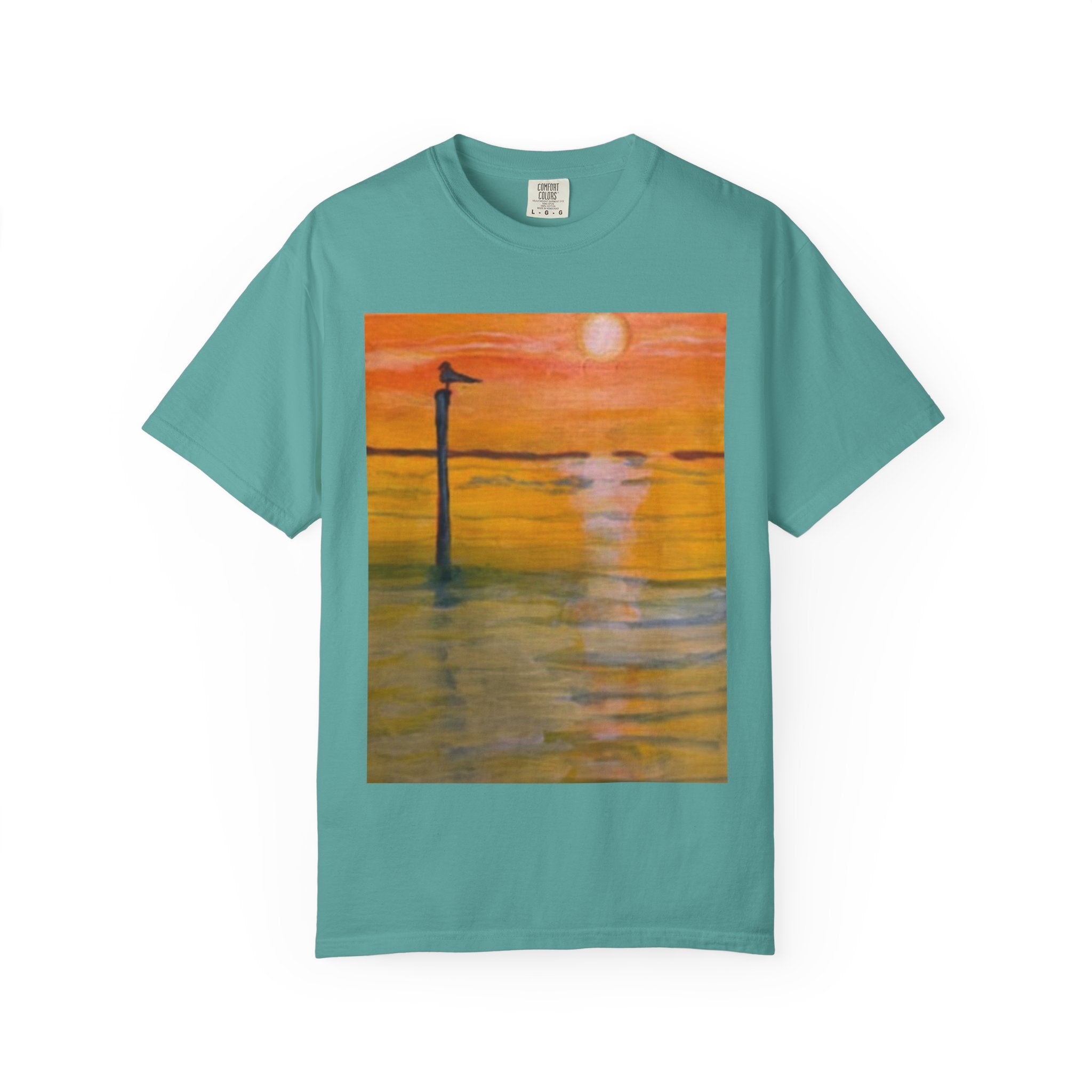 Sunset Seagull T-Shirt – Coastal Sunrise Beach Art Tee